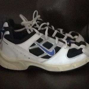 Nike boys runners size 9c